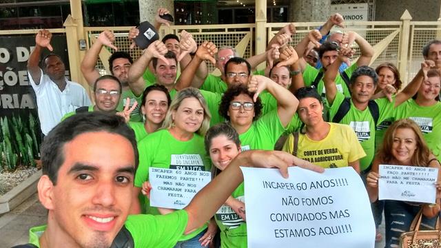 Servidores fazem protesto contra festa dos 60 anos do Incaper